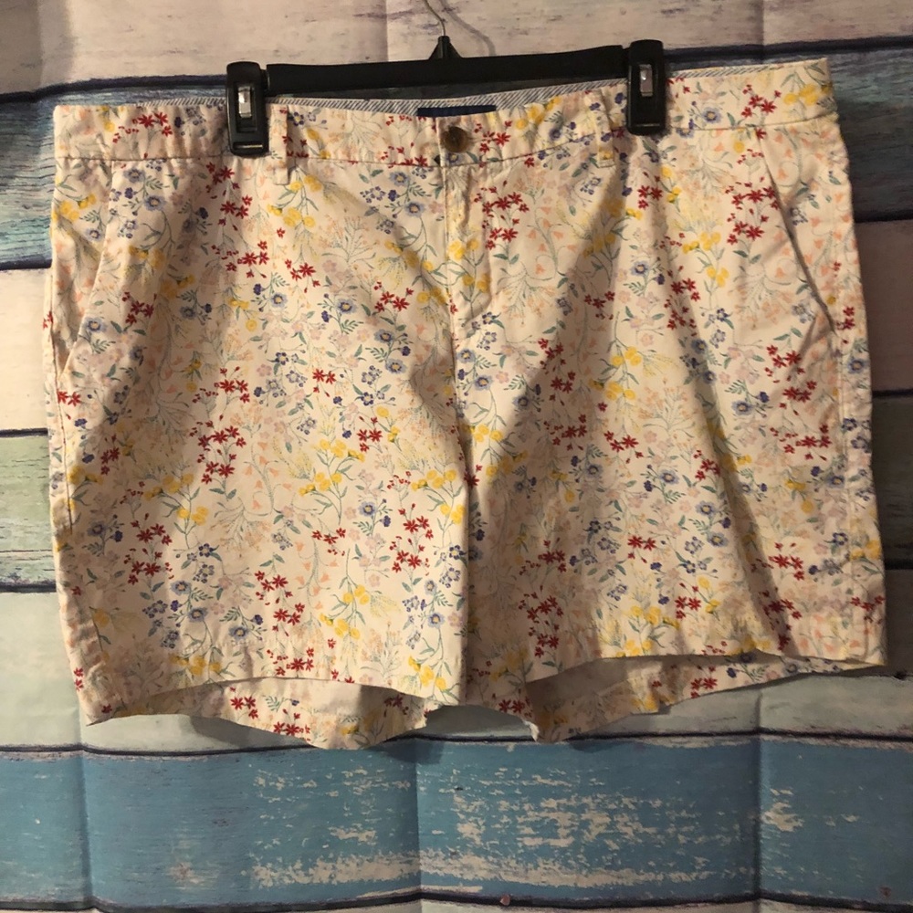 NWOT Old Navy shorts size 18